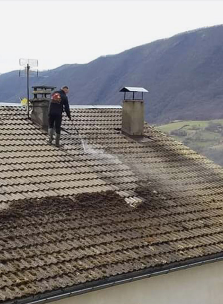 Pro-toiture-38.fr - Nettoyage de toiture, démoussage et application de résine incolore et hydrofuge - Champagnier 10/2018